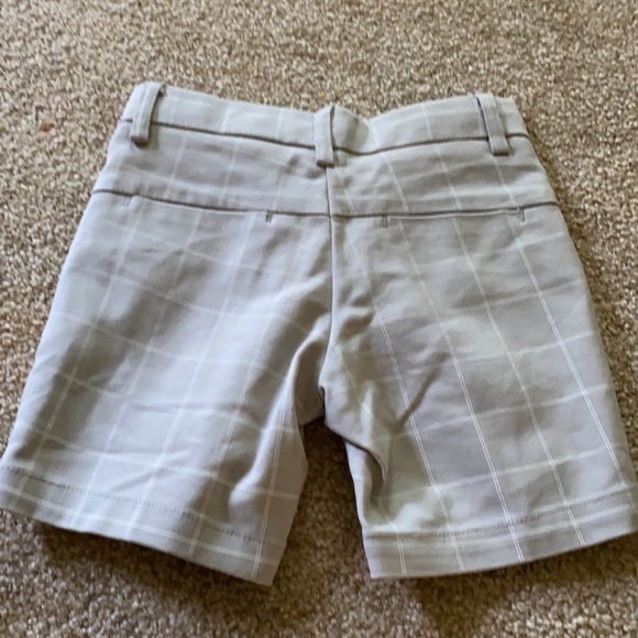 Grey and white striped shorts - Picture 4 of 5